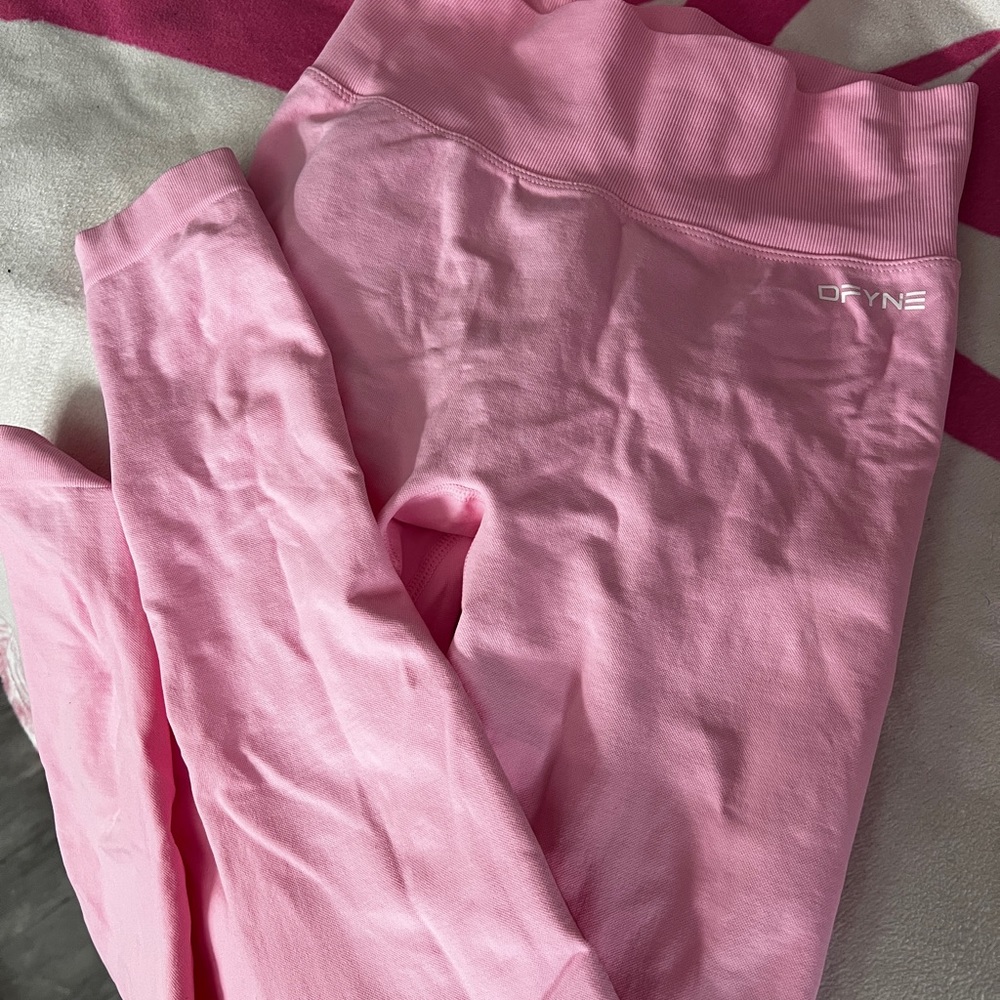 Light rose impact dfyne leggings
